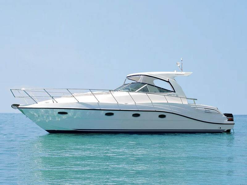 Oryx 36 sports yacht rental Abu Dhabi — 36 ft, up to 8 guests